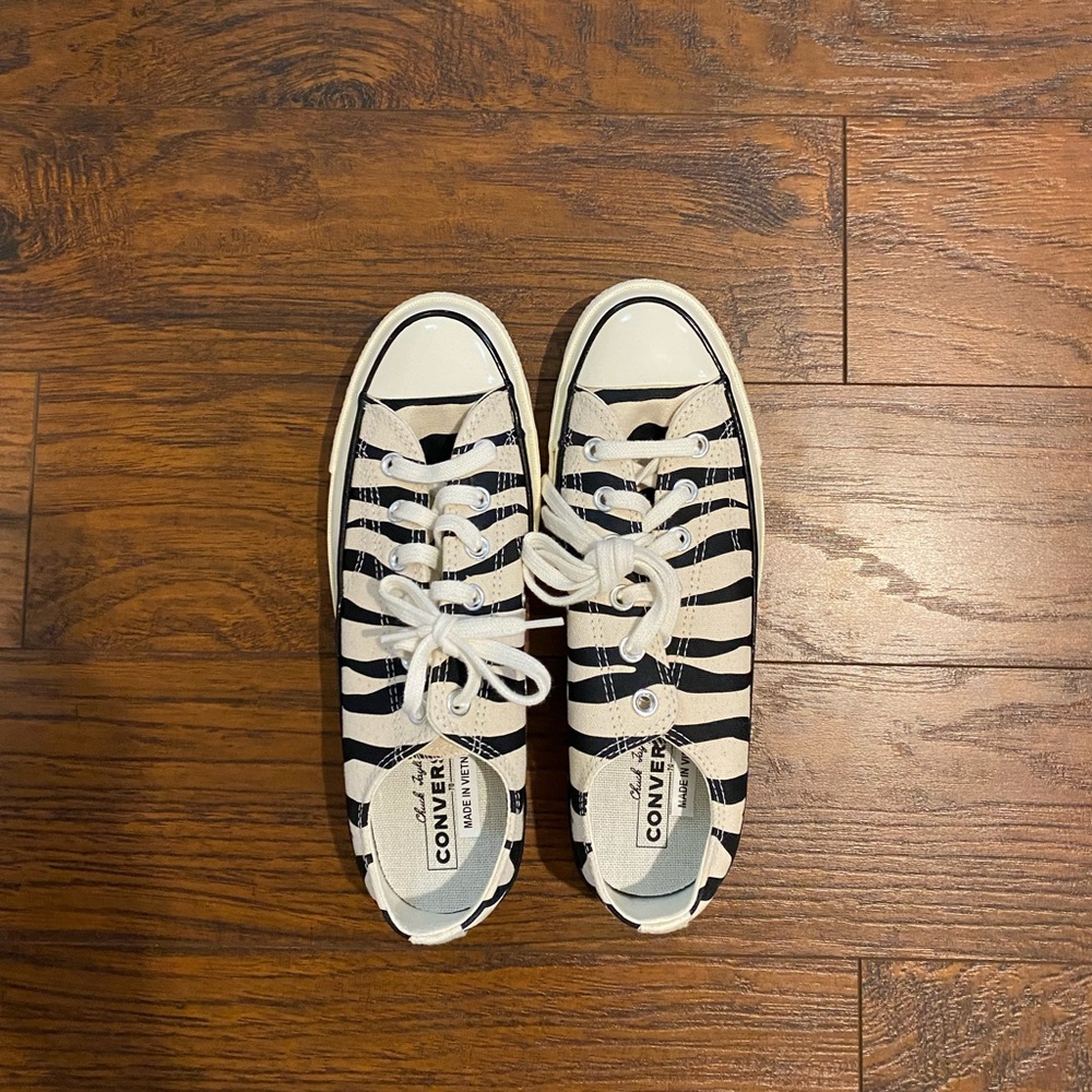 Brand new zebra print converse
